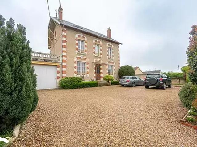 Quincy 18120 Achat / Vente maison 9 pièces t9 parking