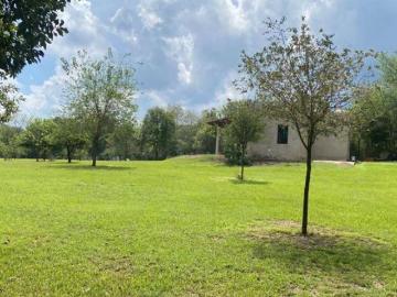 Hermosa Quinta en venta 20,000 m2 212 m2, en la salida de Allende, rodeada de 3 arroyos
