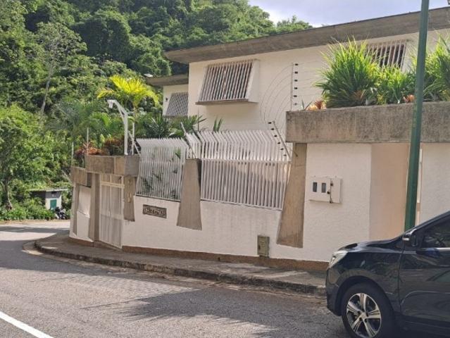 QUINTA 773 MTS EN VENTA