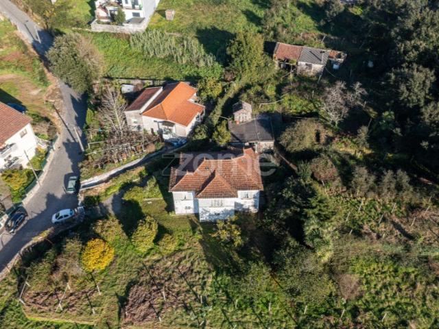 Quinta, com Moradia habitável e Terreno de 8744m² em Fânzeres Gondomar