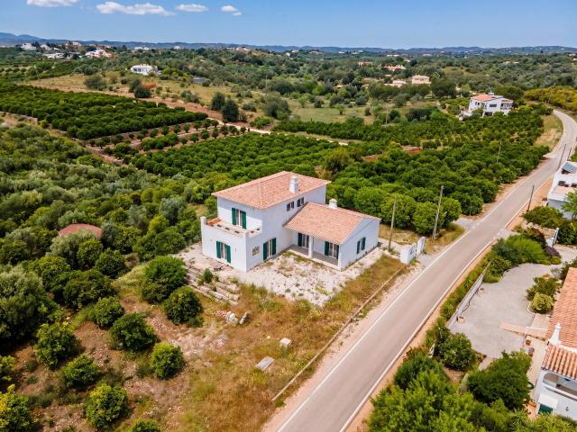 Quinta com moradia T3 renovada e Laranjal | Silves