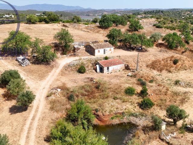 Quinta com casas junto ao rio arade para venda em Lagoa 120m² Lagoa e Carvoeiro