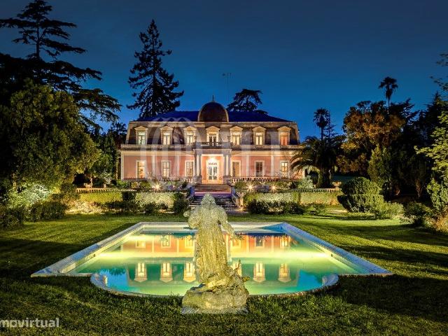 Quinta com palcio, jardim, instalaes hpicas, Elvas