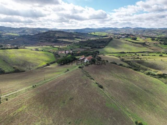 Quinta com 32 hectares Torres Vedras