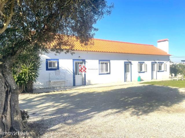 Quinta com 4225m2 com moradia T2 terrea Possibilidade de mais con.