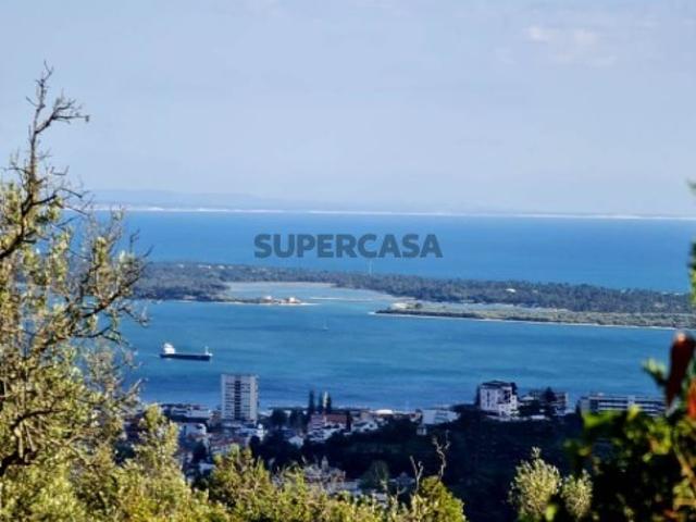 Quinta com 435.487 m2 na Serra da Arrábida, em Palmela, Setúbal