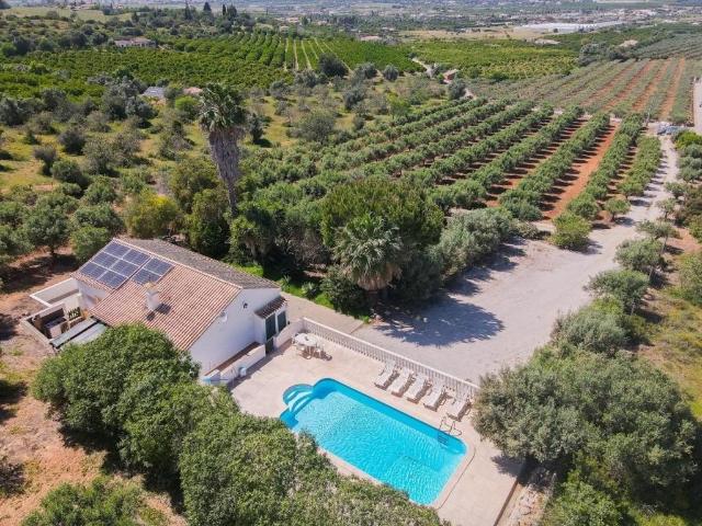 Quinta com 55 700m2 e 2 moradias independentes com piscina p. 206m² Lagoa e Carvoeiro