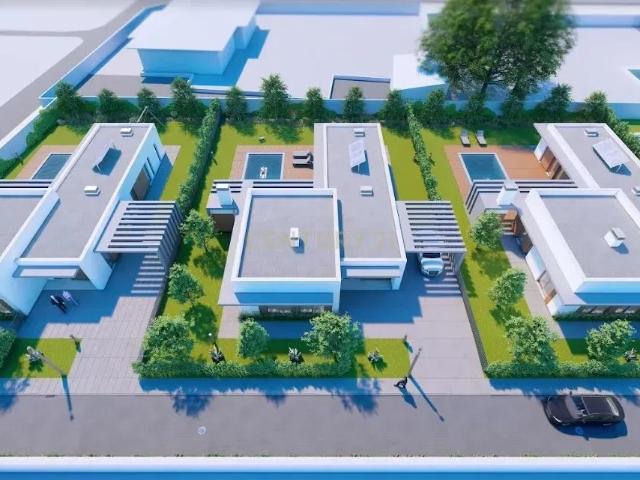 Quinta com 5000 m2 com moradia T4