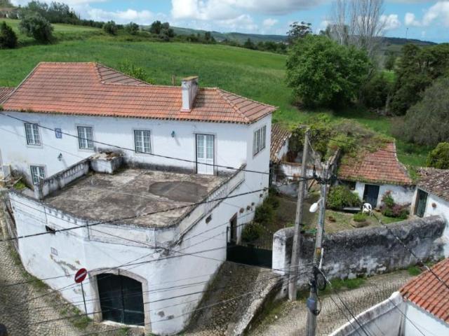 Quinta centenária, T5, região oeste 0m² Dois Portos e Runa