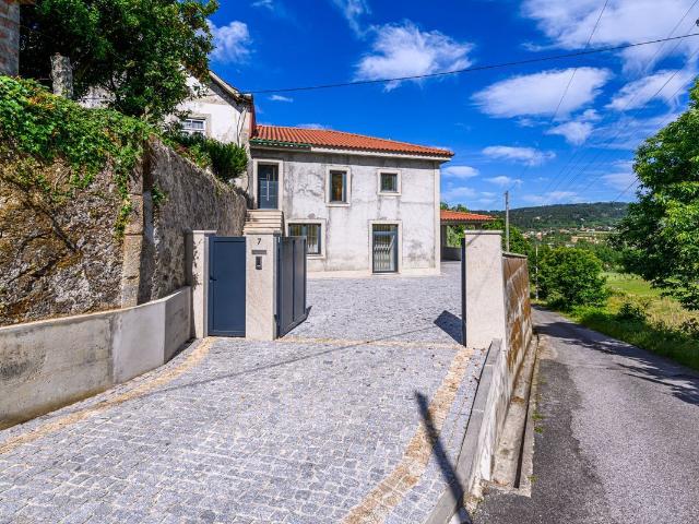 Quinta à venda em Vila Verde