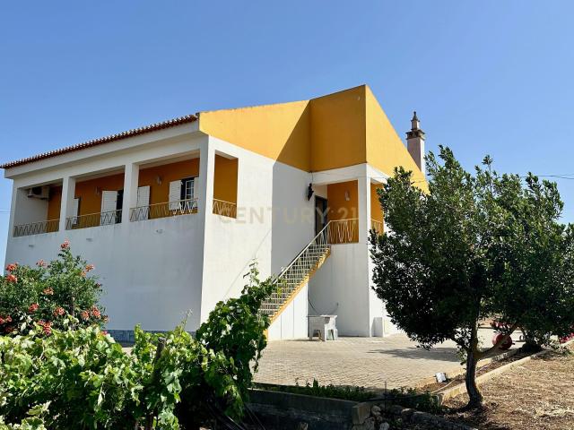 Quinta à venda em Nossa Senhora das Neves, Beja. O Campo, Dentro da Aldeia!