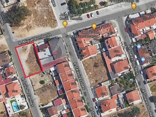 Quinta do Conde Terreno Urbano com 372,5M2