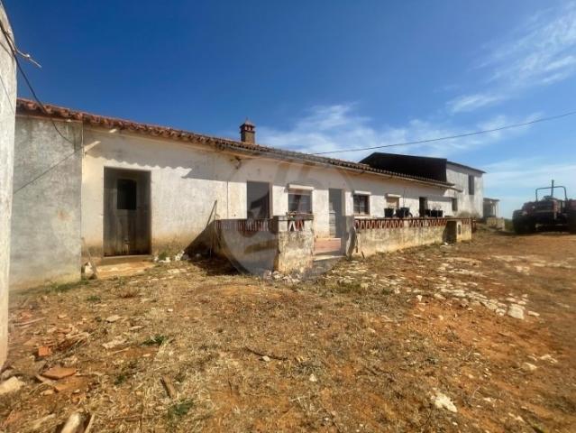 Quinta no Monte Judeu | 15 Hectares de Natureza Pura | Lagos, Algarve | Moradia T2+1 | Projeto de Renovação Aprovado | Potencial Ilimitado Lagos Algarve Portugal