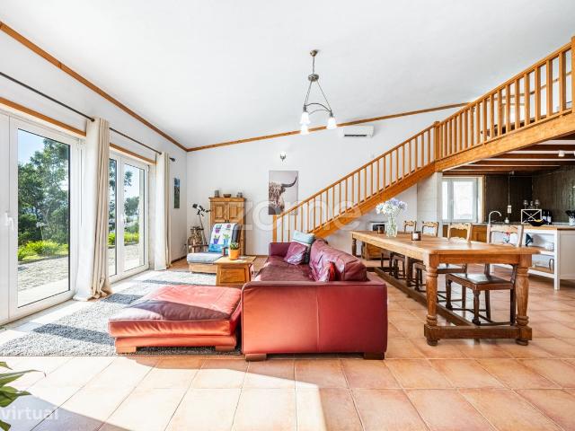 Quinta da Feitoria 37.000 m2 de terreno 3 suites Cinfes