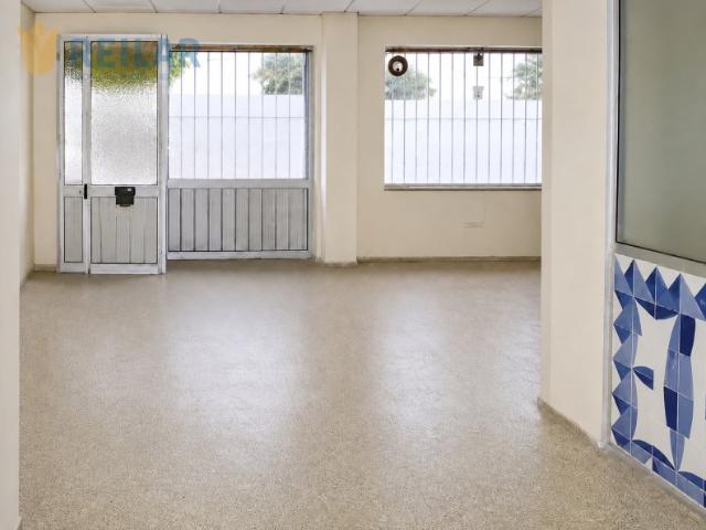 Quinta da Piedade Loja 118 m2 Investimento
