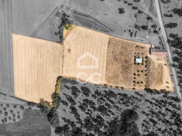 Quinta de 1,4 ha c/ 2 Moradias T1 | São Bento do Ameixial, Estremoz, Estremoz, São Bento do Ameixial