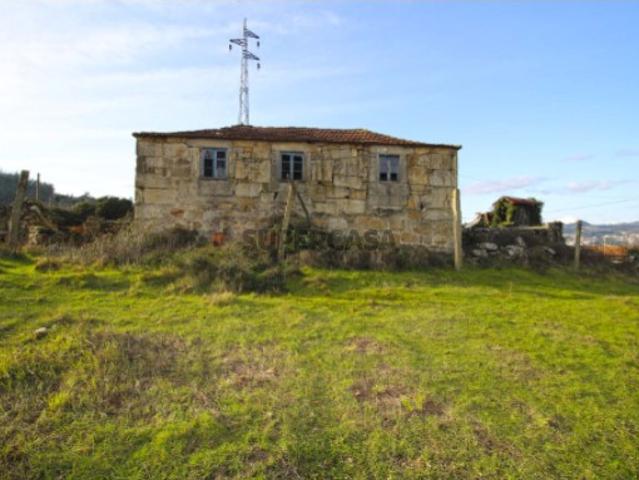 Quinta de 2ha com várias edificações Terreno Plano