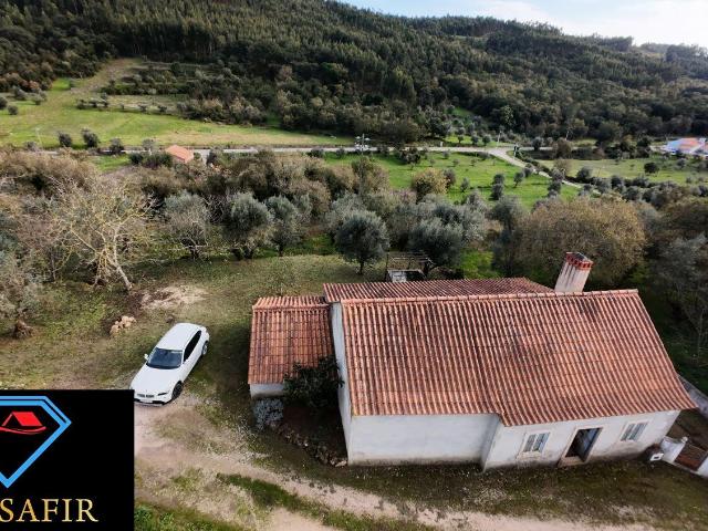 Quinta de Sonho com uma Mata de Floresta única, antiga, com. 134m² Ferreira do zêzere