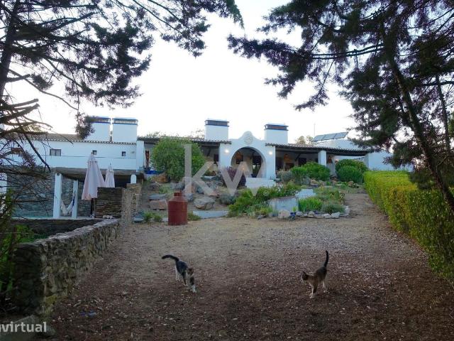 Quinta de sonho em Estremoz com moradia de 18 divises e gua em abund