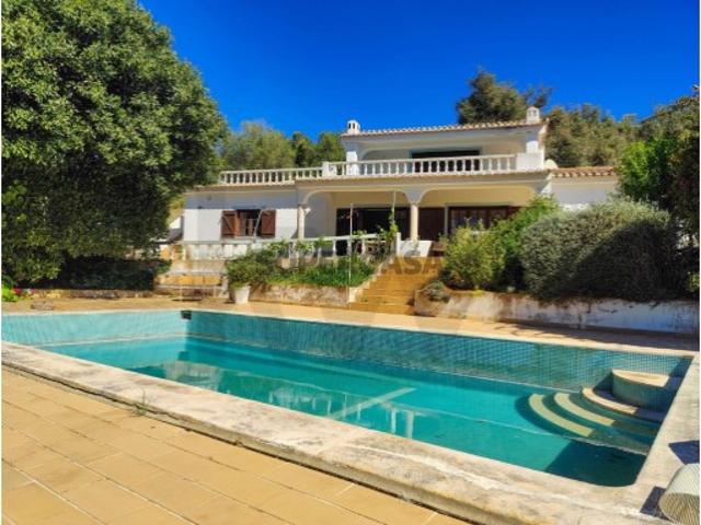 Quinta em Arão T3+1 com piscina e terreno de 8000m2