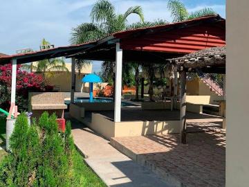 Se vende quinta campestre en Bustamante, Nuevo León