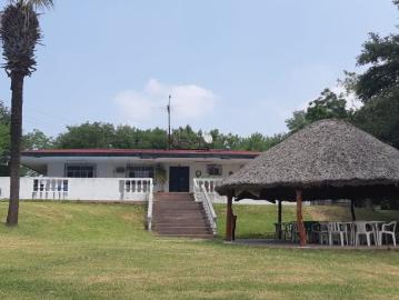 Quinta en venta Carretera San Mateo El Castillo Cadereyta NL 7005