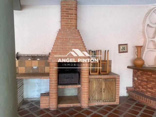 Quinta en Venta en Caracas Distrito Federal 600 m2. 5 hab