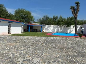 QUINTA EN VENTA EN VALLE DE SALINAS