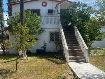 Quinta en Venta en Villas Campestres en Ciénega de Flores N.L. 3 casas