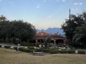 QUINTA EN VENTA SANTIAGO NL