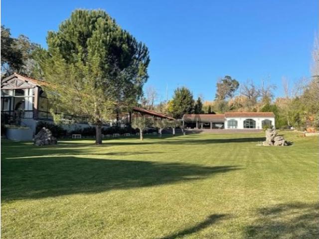 Quinta murada de 14.400 m² em Lamarosa