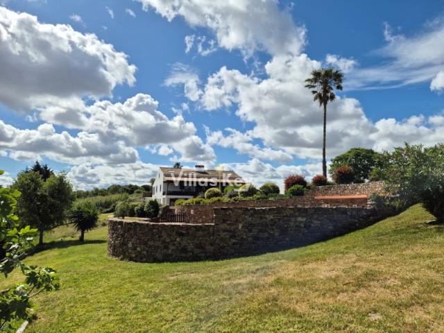 Quinta na Costa Vicentina a 3 Km da Zambujeira do Mar !