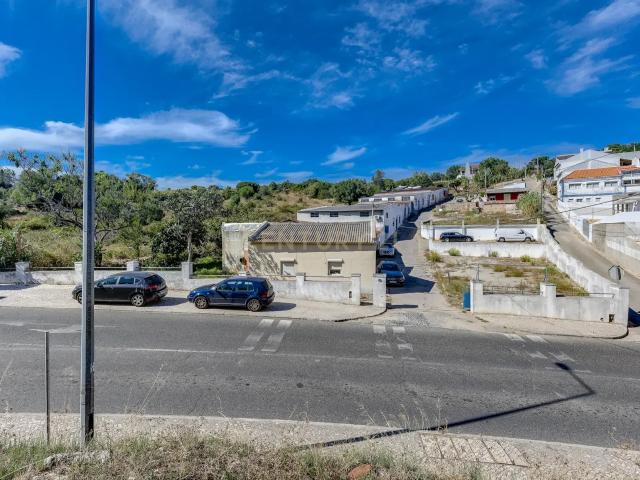 Quinta para Recuperação na Idanha, Belas Excelente Oportunidade de Investimento