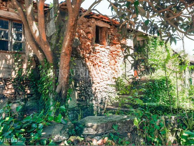 Quinta para reconstruo ou nova construo em Arco do Balhe