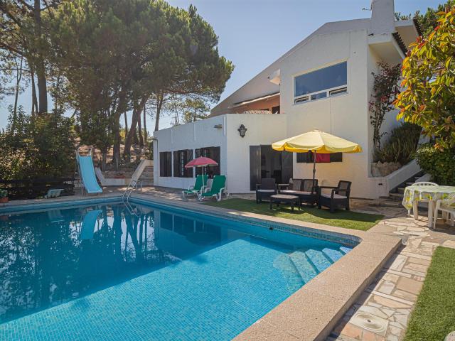 Quinta Próxima das Praias e da Serra: O Seu Refúgio de Sonho 120m² Sesimbra Castelo