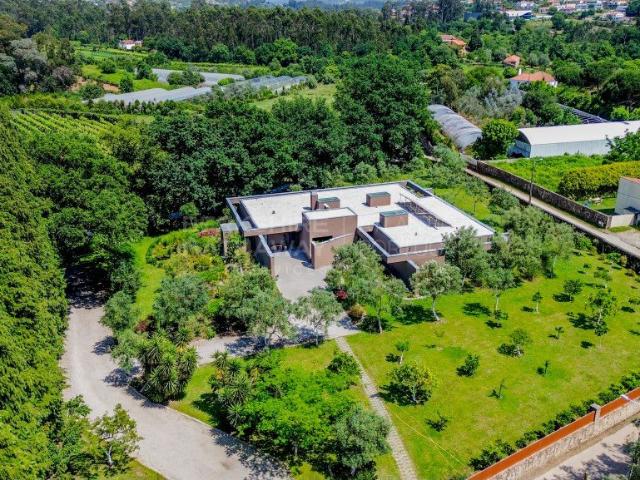 Quinta rural contemporânea no Norte de Portugal, com forte p. 397m² Barroselas