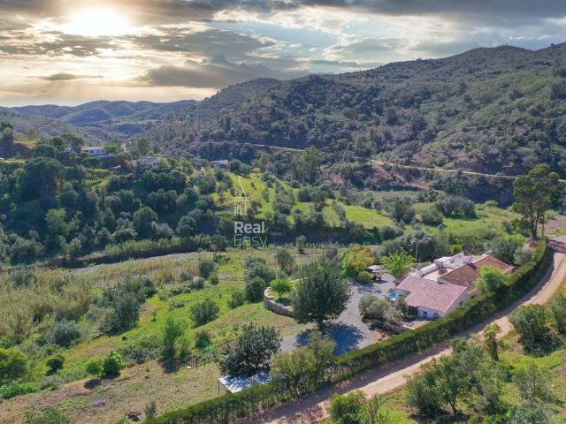 Quinta Rústica no Barrocal Algarvio Refúgio Tranquilo com. 218m² Santa Catarina Da Fonte Do Bispo
