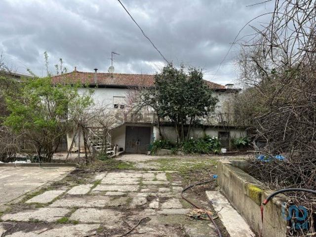 Quinta T4 em Pedroso e Seixezelo de 303,00 m²