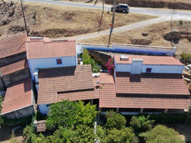 Quinta T4 em Rio de Moinhos
