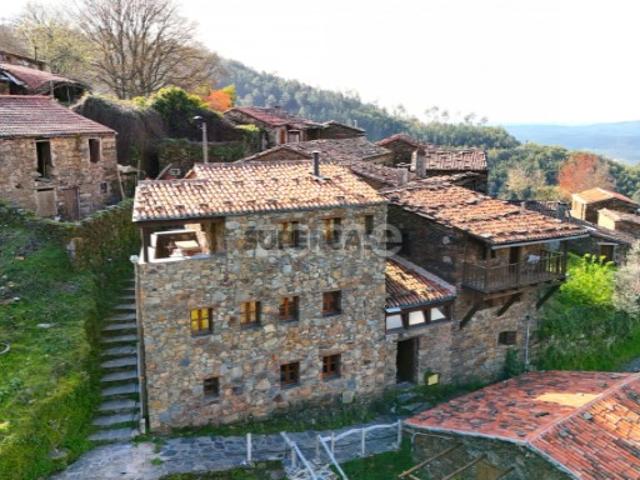 Quinta T4 | Telhados de Xisto