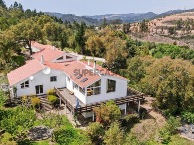 Quinta T5 em Marmelete de 354,00 m²