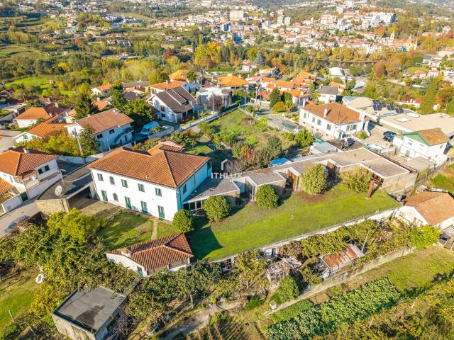 Quinta Senhorial com 718 m2 de construção, 1.984 m2, próxima do coração de Amarante, Amarante, Cepelos