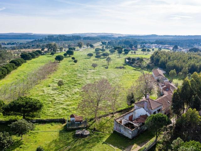Quinta T7 à venda em Azambuja