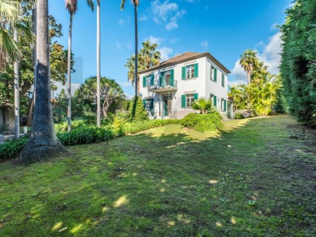Quinta Tradicional com Jardins Exuberantes!