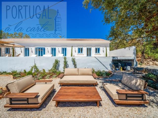 Quinta Tradicional cheia de charme | Totalmente remodelada | 3 Suítes | Piscina | Vista mar | Santa Bárbara de Nexe