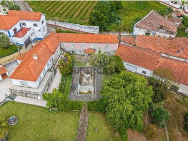 Quintas e casas rústicas T0 em Carvoeira e Carmões