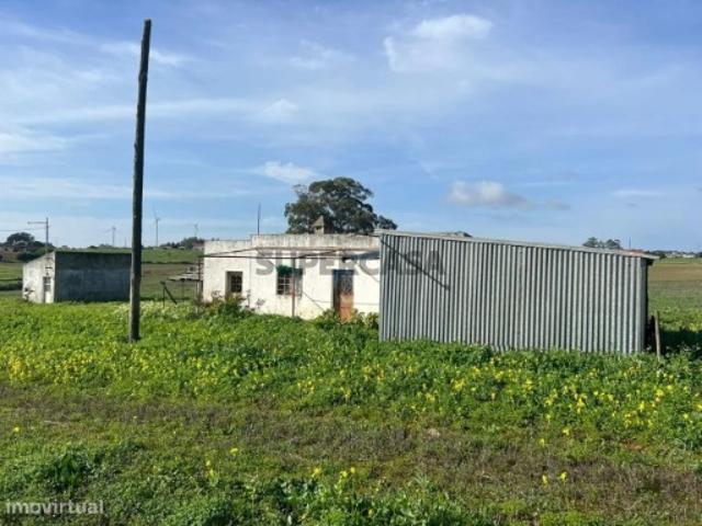 Quintas e casas rústicas T2 em Porto Covo