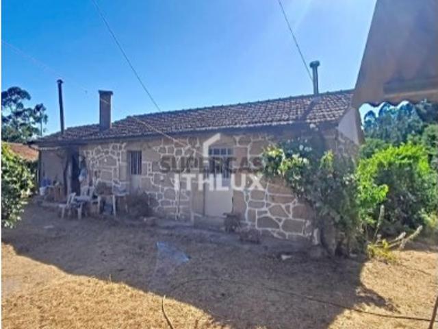 Quintas e casas rústicas T2 em Pinho
