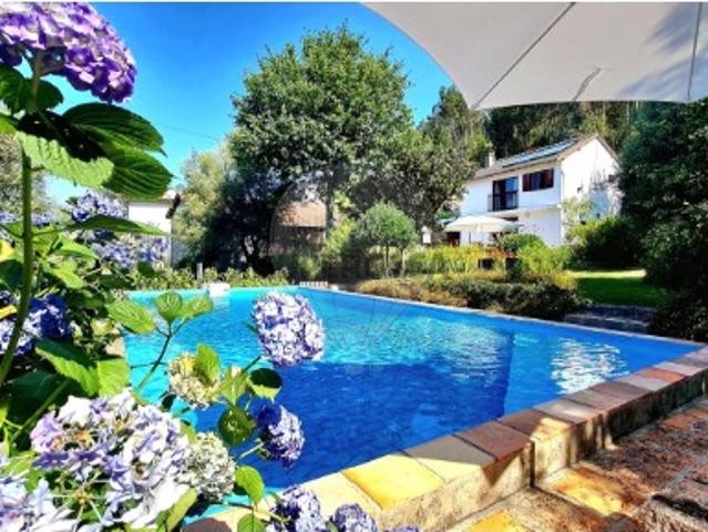 Quintas e casas rústicas T3 em Cabeceiras de Basto