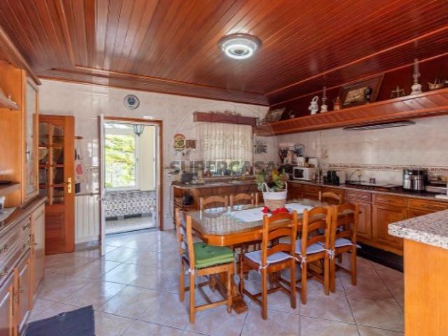 Quintas e casas rústicas T3 em Fermedo